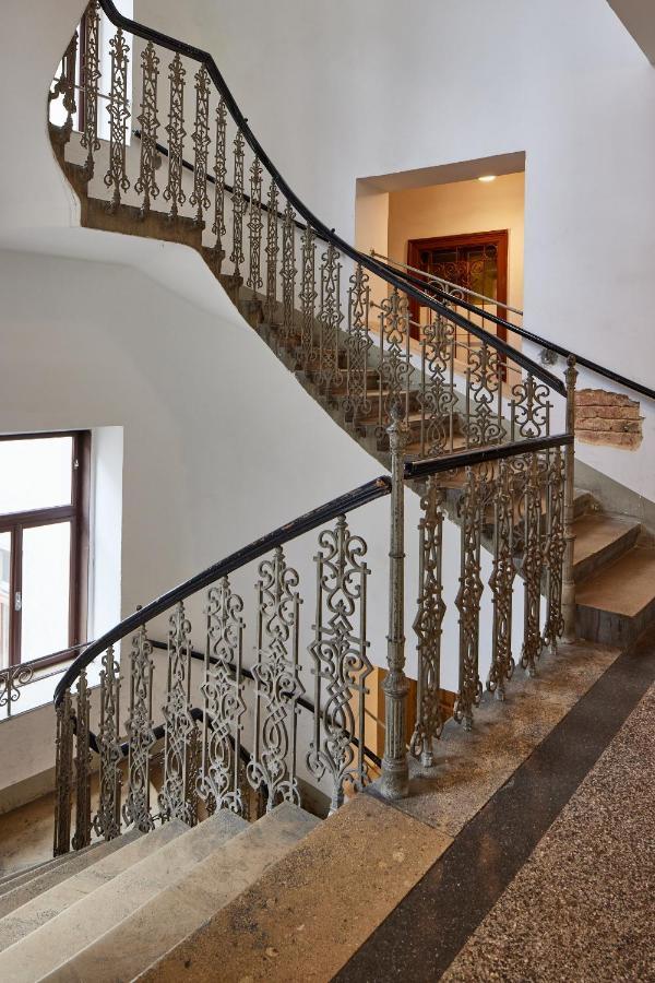 Hernalser Gürtel I By Easyb&b